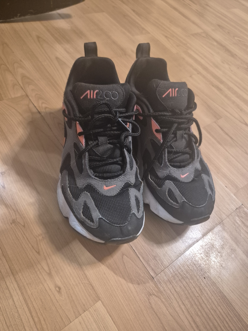 2019 Nike Air Max 200 "Thunder Grey Hot Punch